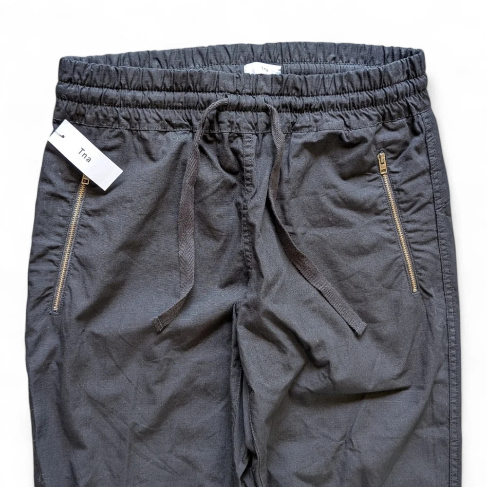 Aritzia‎ TNA Alix Jogger Pants | Black Sz M NWT | Relaxed Utility Street Style - Picture 4 of 9
